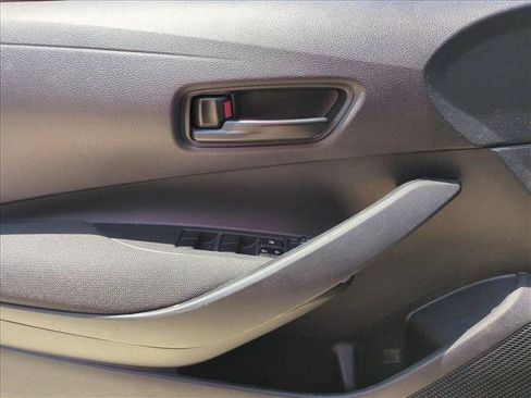 Used 2024 Toyota Corolla LE FWD image 9
