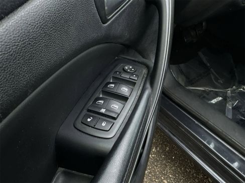 Used 2013 Dodge Dart Limited w/ Premium Group image 17