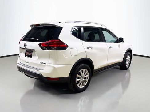 Used 2017 Nissan Rogue SV w/ SV Premium Package AWD/4WD image 7