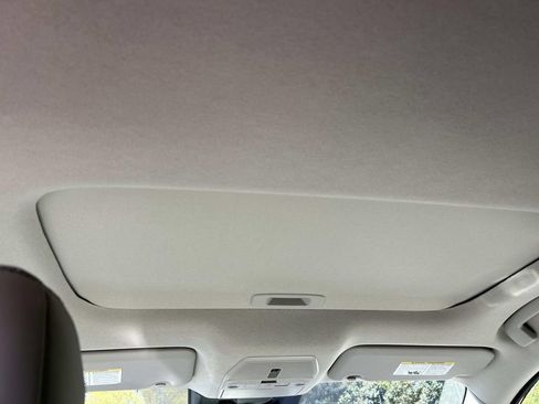 New 2026 Nissan Sentra SL w/ Floor Mat Package FWD image 23