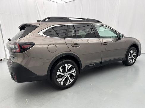 Used 2021 Subaru Outback Limited XT w/ Popular Package #2 AWD/4WD image 16