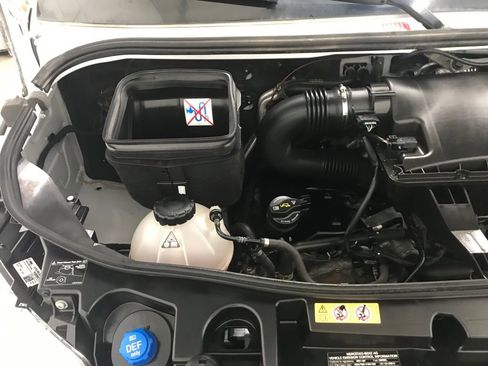 Used 2021 Mercedes-Benz Sprinter 144 Cargo image 33