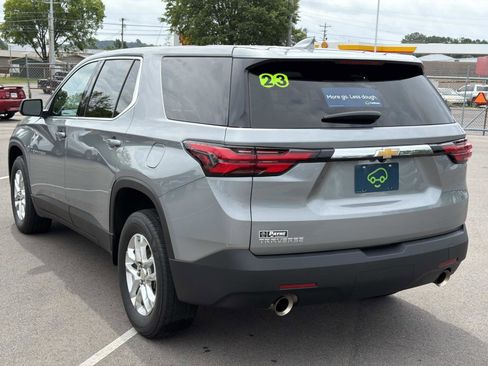 Certified 2023 Chevrolet Traverse LS FWD image 5
