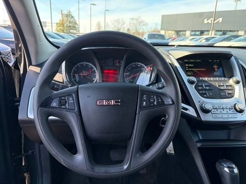 Used 2017 GMC Terrain SLE image 8