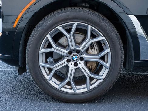 Used 2024 BMW X7 xDrive40i image 35