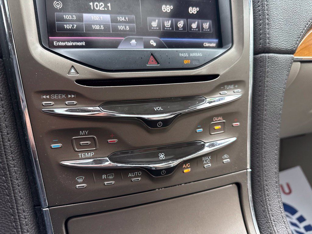 Used 2011 Lincoln MKX AWD w/ 101A Rapid Spec Order Code image 27