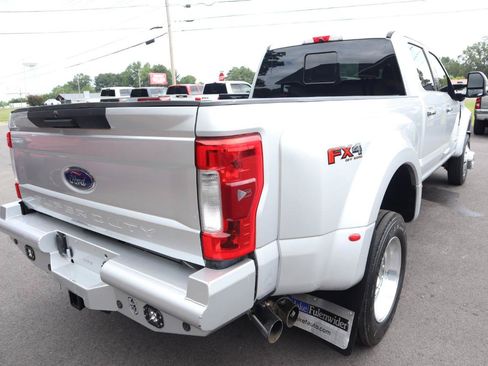 Used 2017 Ford F450 Lariat w/ Tow Technology Bundle AWD/4WD image 5