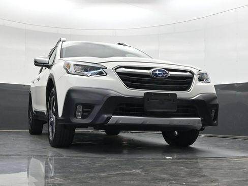 Used 2020 Subaru Outback Touring XT AWD/4WD image 29