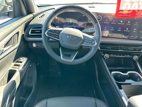 New 2026 Chevrolet Traverse LT image 13