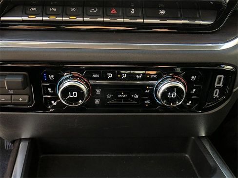 Used 2023 GMC Sierra 1500 SLT w/ SLT Premium Plus Package image 27