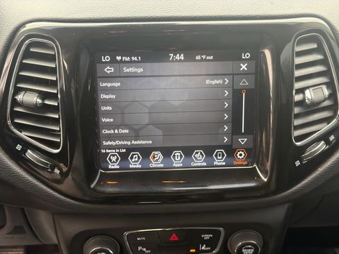 Used 2019 Jeep Compass Limited w/ Advanced Safety Group image 31