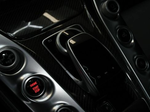 Used 2018 Mercedes-Benz AMG GT S image 31