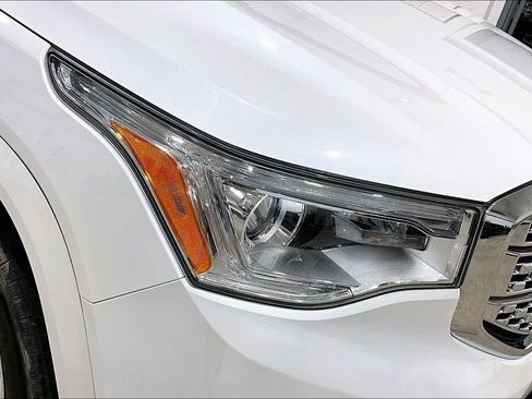 Used 2017 GMC Acadia Denali w/ Technology Package image 8