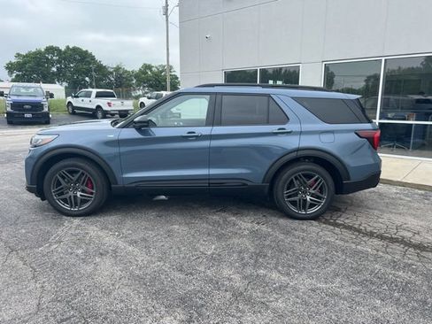 New 2026 Ford Explorer ST-Line w/ ST-Line Street Pack AWD/4WD image 8