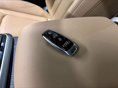 Certified 2025 Audi Q7 3.0T Premium Plus w/ Premium Plus Package AWD/4WD image 12