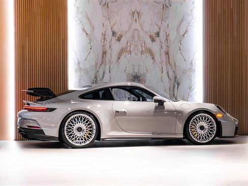 Used 2024 Porsche 911 GT3 w/ Extended Leather Package RWD image 5
