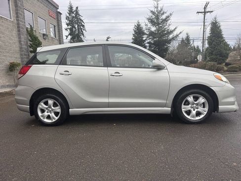 Used 2004 Toyota Matrix XR image 5
