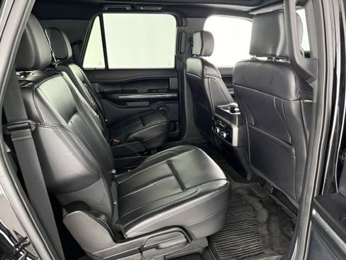 Used 2020 Ford Expedition Max XLT w/ Equipment Group 202A AWD/4WD image 19