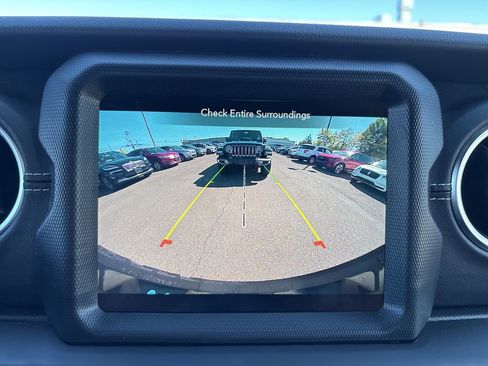 Used 2023 Jeep Wrangler Unlimited Sahara w/ Cold Weather Group image 26