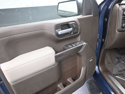 Used 2019 Chevrolet Silverado 1500 LTZ w/ LTZ Plus Package image 13