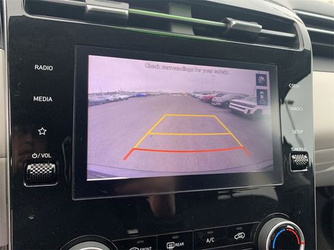 Used 2022 Hyundai Tucson SEL image 17