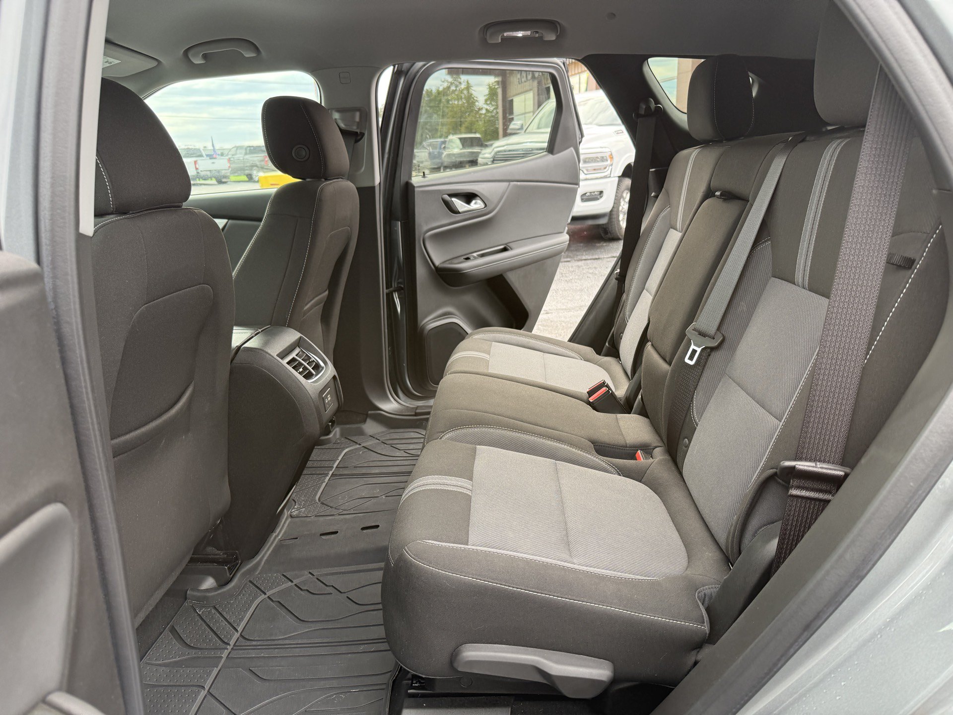 Used 2024 Chevrolet Blazer LT w/ Convenience Package FWD image 28