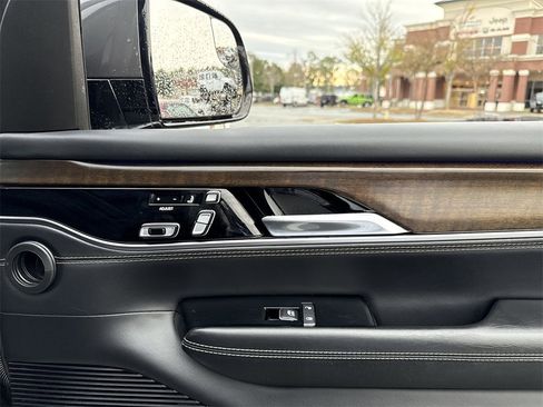 Used 2022 Jeep Grand Wagoneer Series I w/ Rear Seat Video Group 1 image 27