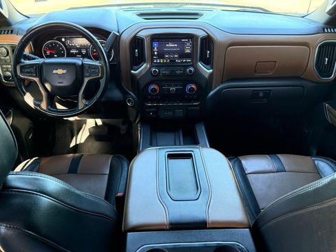 Used 2021 Chevrolet Silverado 1500 High Country w/ Technology Package AWD/4WD image 19