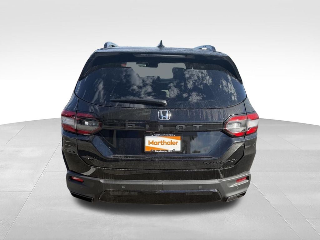 New 2026 Honda Pilot Black Edition image 4