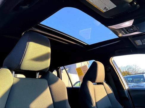 Used 2023 Toyota RAV4 SE image 22