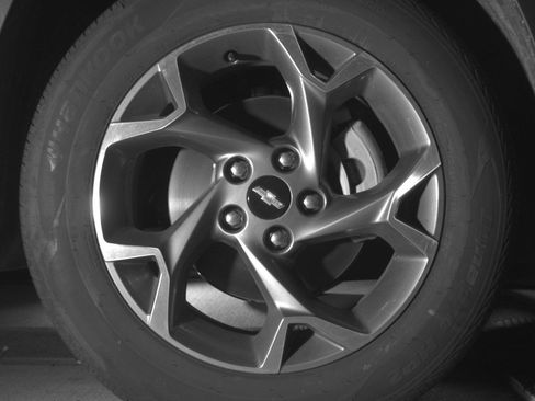 Used 2025 Chevrolet Trax LT image 13