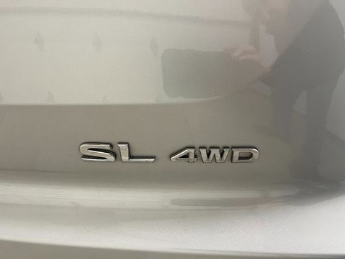 Used 2025 Nissan Pathfinder SL image 17