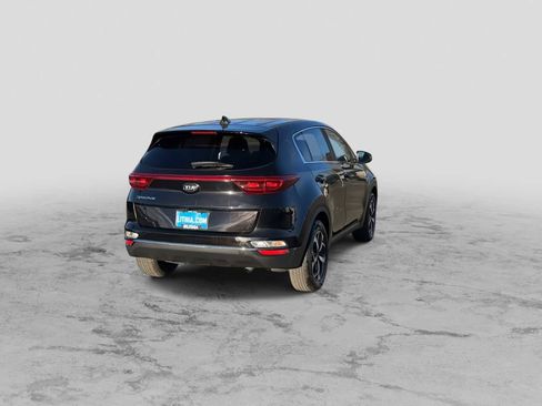 Used 2021 Kia Sportage LX image 8