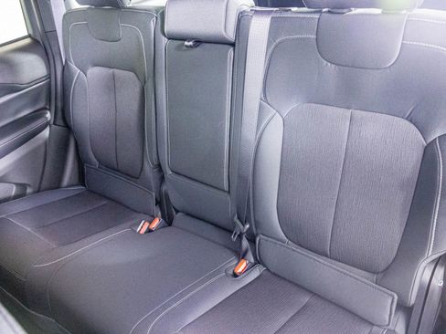 New 2025 Jeep Grand Cherokee Laredo X image 28