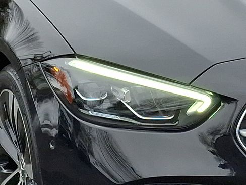 Certified 2022 Mercedes-Benz C 300 4MATIC Sedan image 9