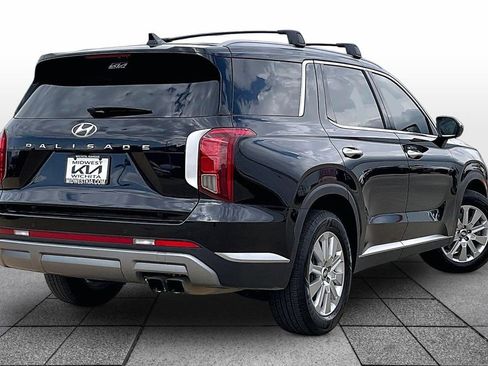 Used 2023 Hyundai Palisade SEL FWD image 12