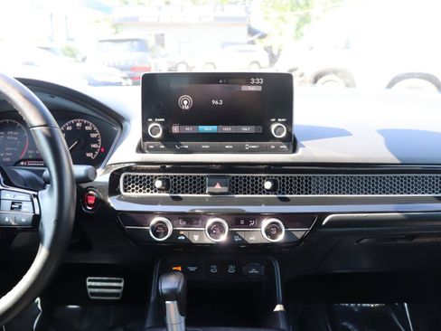 Used 2025 Honda Civic Sport image 19