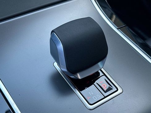 New 2026 Land Rover Range Rover Velar S image 22