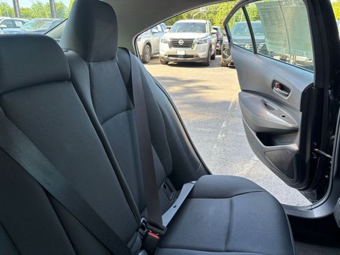 Used 2025 Toyota Corolla LE FWD image 36