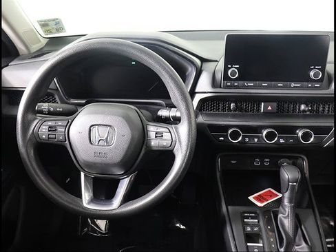 Used 2023 Honda CR-V EX image 8