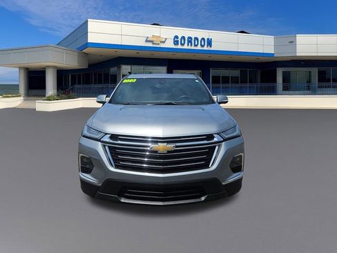 Used 2023 Chevrolet Traverse LT FWD image 9