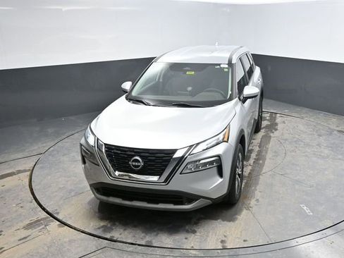 Used 2023 Nissan Rogue SV image 28