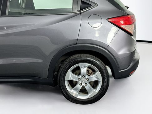 Used 2016 Honda HR-V LX image 36