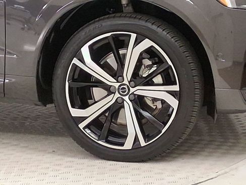 Used 2025 Volvo XC60 T8 Ultra w/ Protection Package Premier AWD/4WD image 10