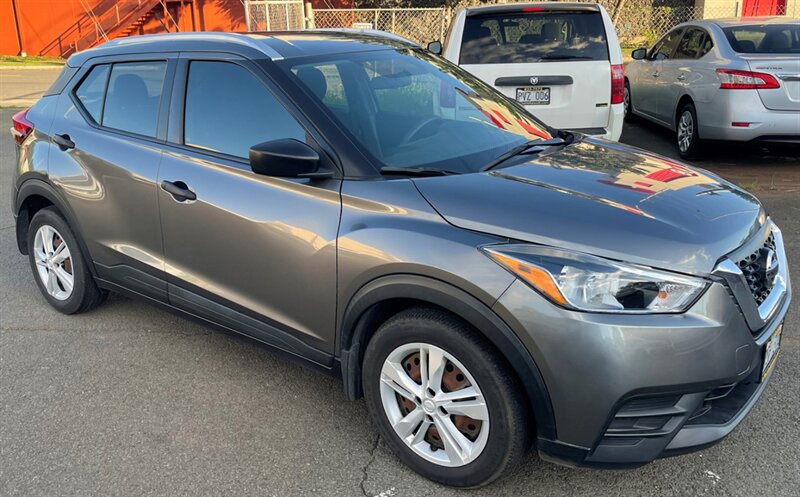Used 2018 Nissan Kicks S FWD image 6