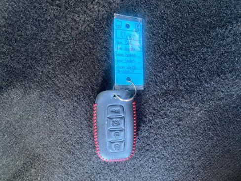 Used 2012 Hyundai Genesis 4.6 image 24