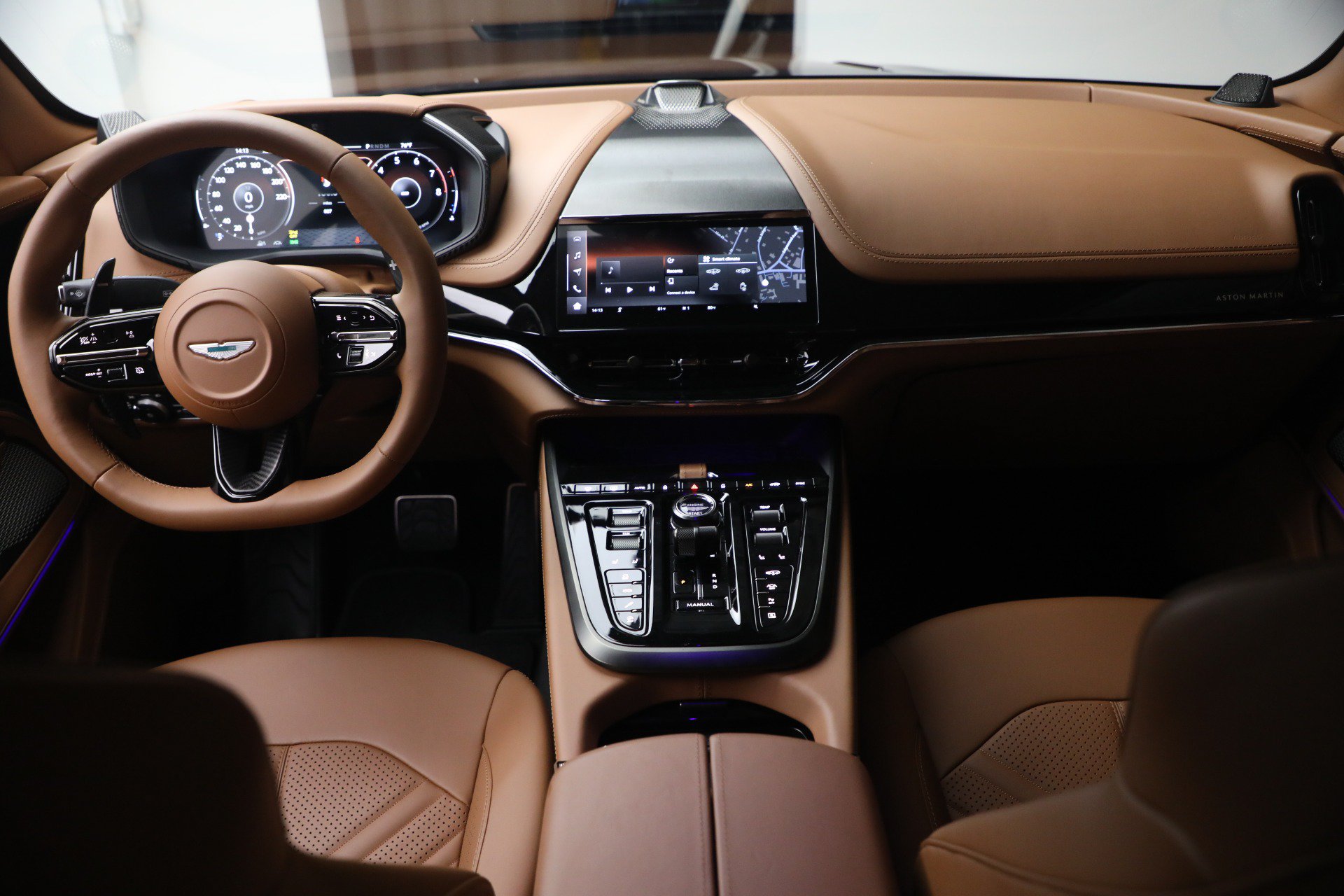 Used 2026 Aston Martin DBX S AWD/4WD image 19