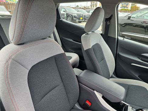 Used 2019 Chevrolet Bolt LT FWD image 6