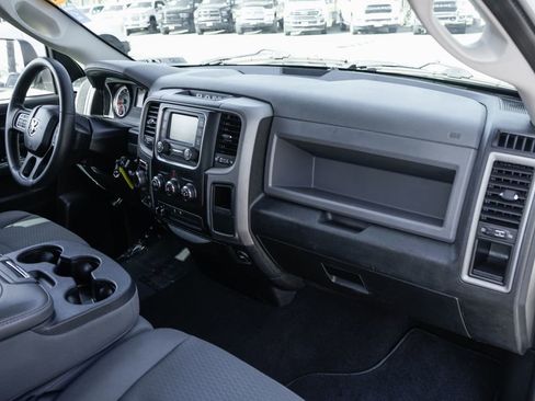 Used 2014 RAM 1500 Express AWD/4WD image 31
