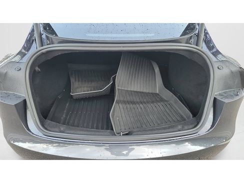 Used 2025 Tesla Model 3 Long Range RWD image 9